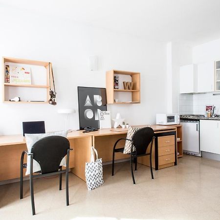 Residencia Universitaria Resa Francesc Giralt I Serra Terrassa Dış mekan fotoğraf