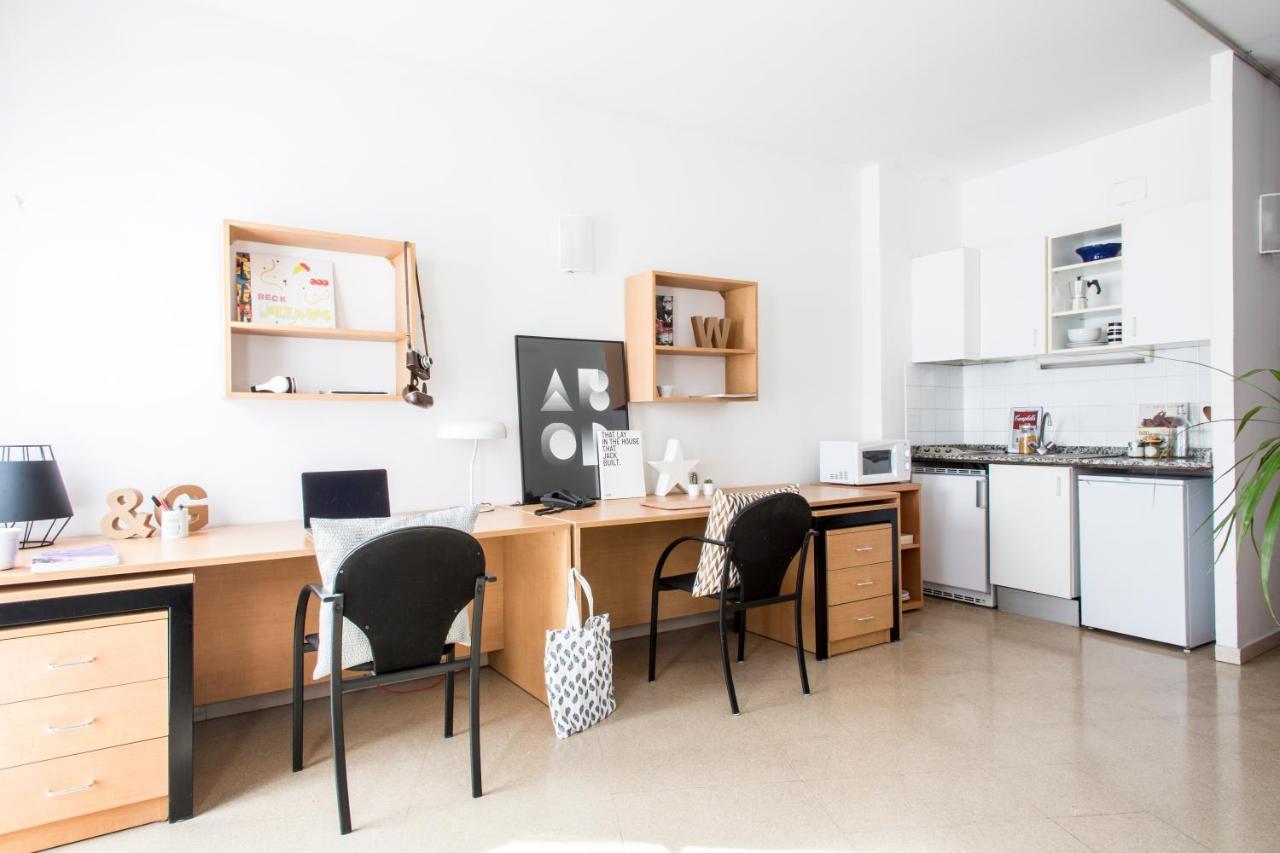 Residencia Universitaria Resa Francesc Giralt I Serra Terrassa Dış mekan fotoğraf