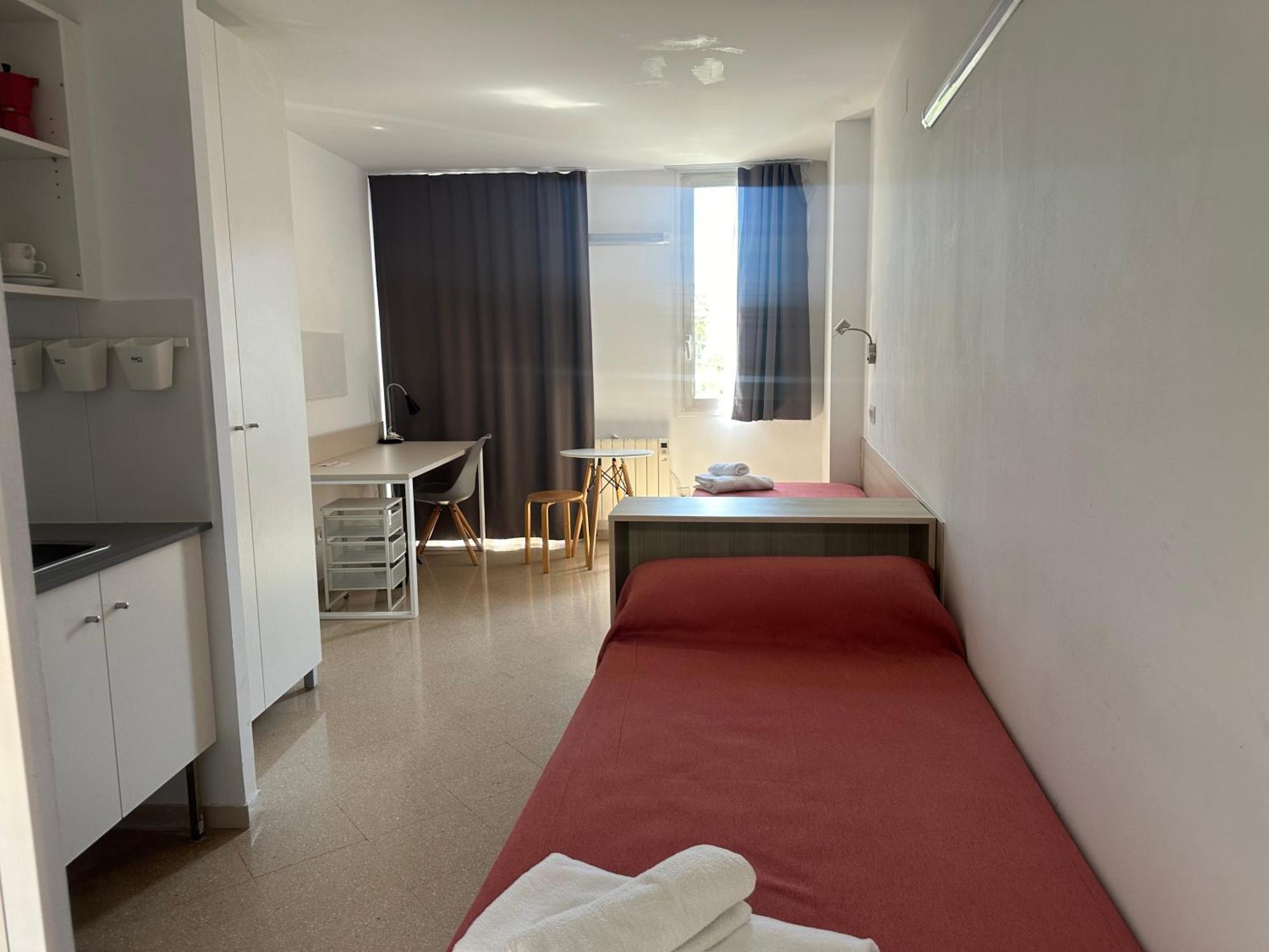 Residencia Universitaria Resa Francesc Giralt I Serra Terrassa Dış mekan fotoğraf